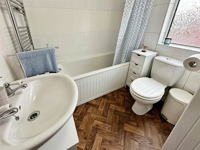 3 Bedroom Terraced House For Sale In West Auckland Road, Darlington, DL3