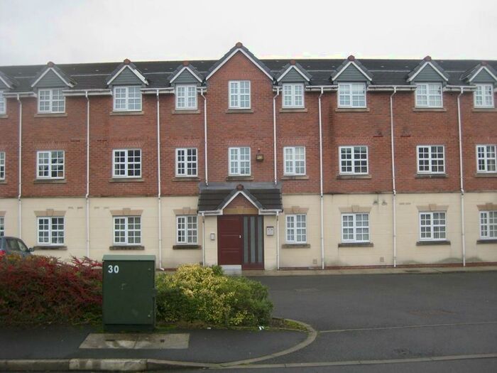 2 Bedroom Apartment To Rent In Glenmuir Close, Irlam, Manchester, M44