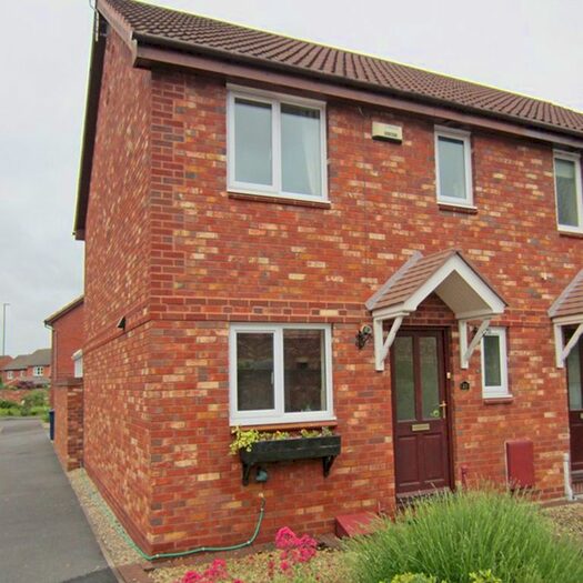 3 Bedroom Property To Rent In Stanbury Mews, Hucclecote, Gloucester, GL3