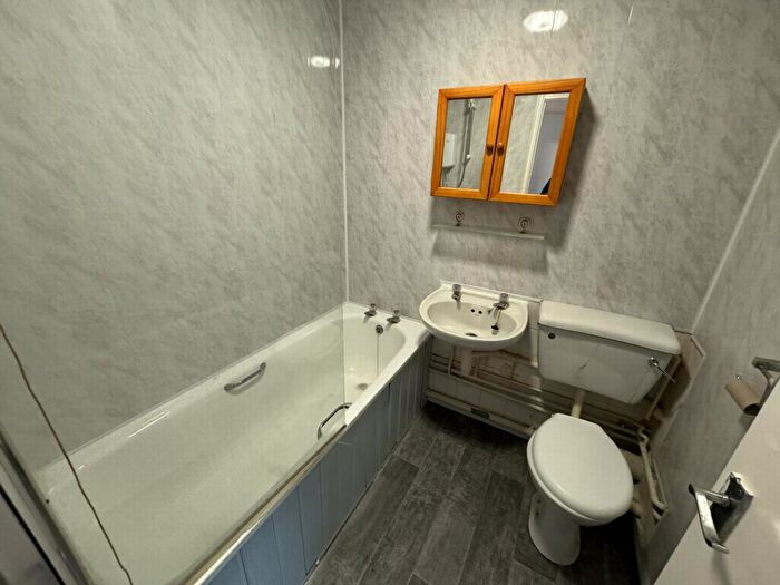 1 Bedroom Flat To Rent In Falmouth Road, Leicester, LE5