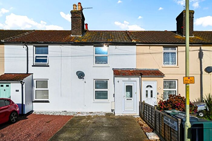 3 Bedroom Terraced House For Sale In Torrington Road, Ashford, TN23