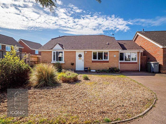 3 Bedroom Detached Bungalow For Sale In Cricket Close, Drayton, Norwich, NR8