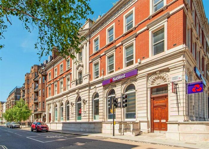 3 Bedroom Flat To Rent In Dorset Street, London, W1U