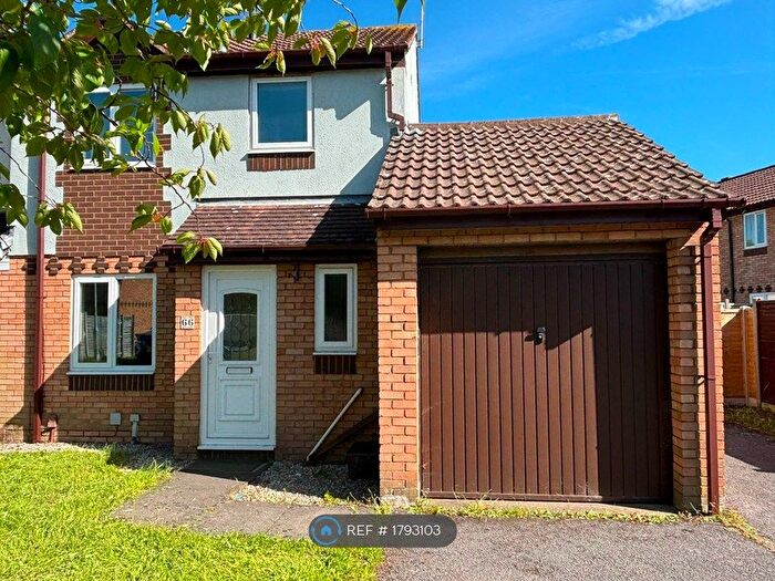 3 Bedroom Terraced House To Rent In Stanley Mead, Bristol, BS32