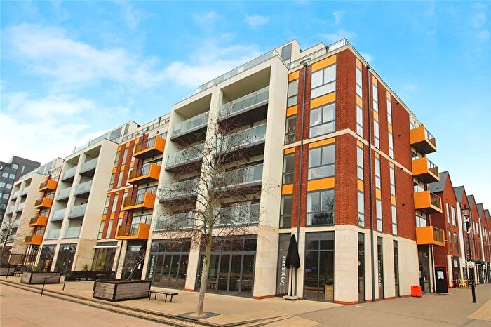 1 Bedroom Flat To Rent In Riverside Square, Bedford, Bedfordshire, MK40