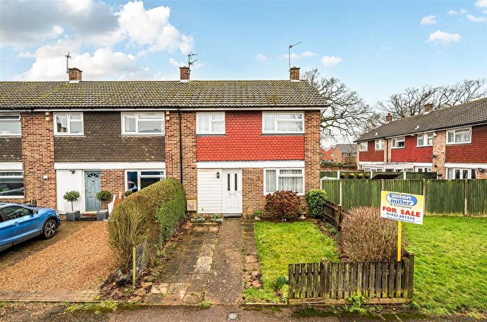 3 Bedroom End Terrace House For Sale In Bicknor Road, Maidstone, ME15