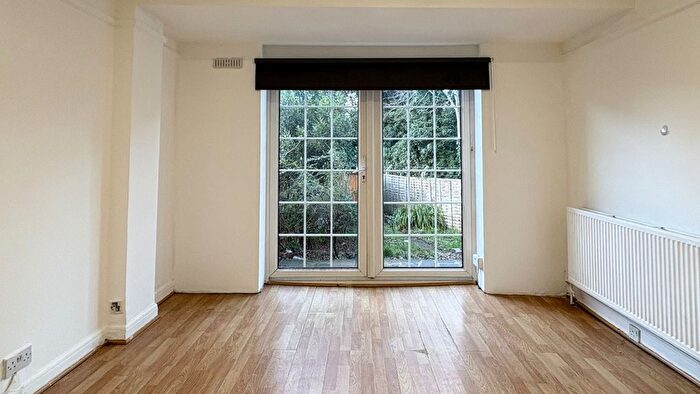 3 Bedroom Semi-Detached House To Rent In Twyford Abbey Road, Wembley, NW10