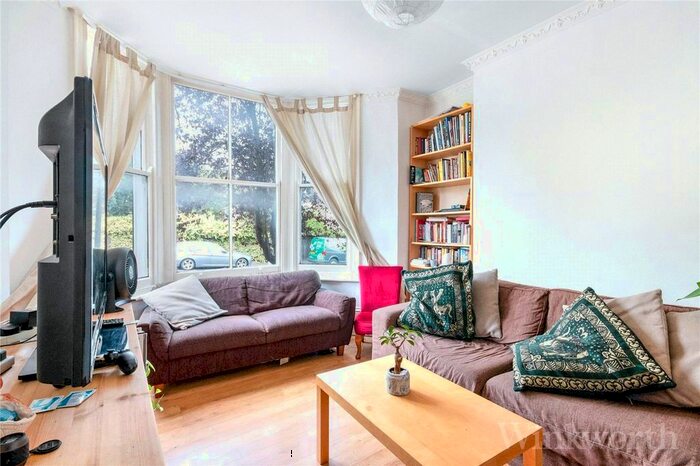 1 Bedroom Flat To Rent In Drakefell Road, New Cross, London, SE14