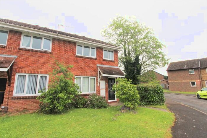 3 Bedroom Semi-Detached House To Rent In Cromarty Close, Stubbington, PO14