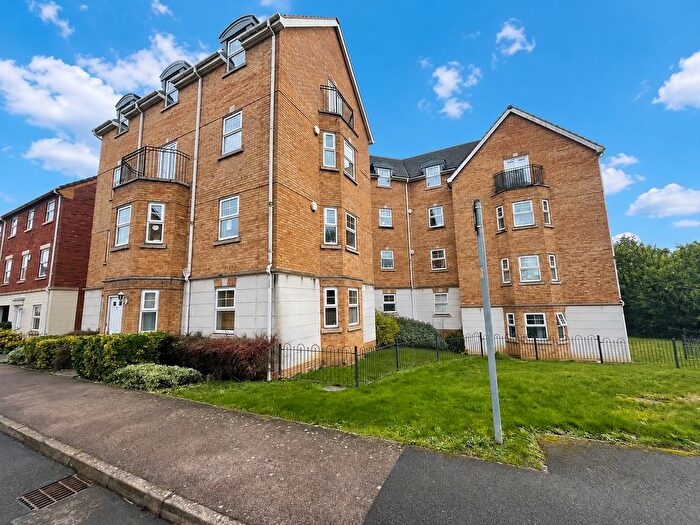 2 Bedroom Flat For Sale In Morning Star Road, Daventry, NN11