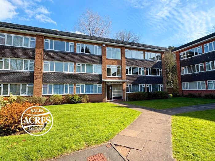 2 Bedroom Flat For Sale In Medway Court, Garrard Gardens, Sutton Coldfield, B73