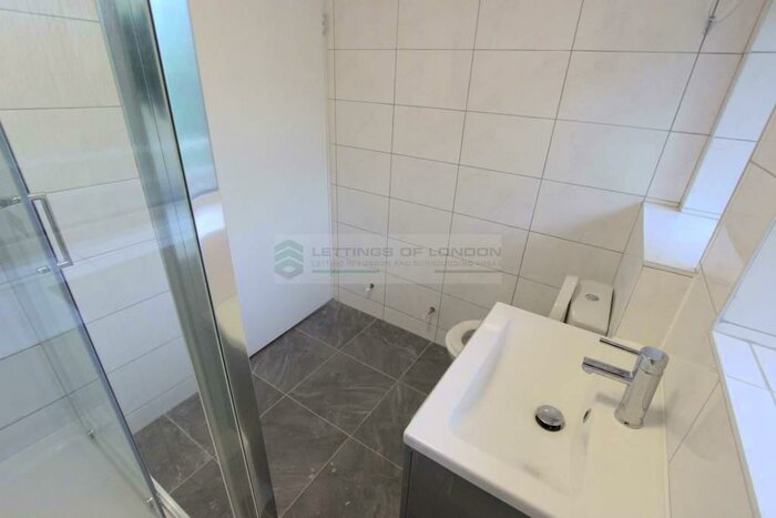 4 Bedroom Apartment To Rent In Bayham Street, London, NW1