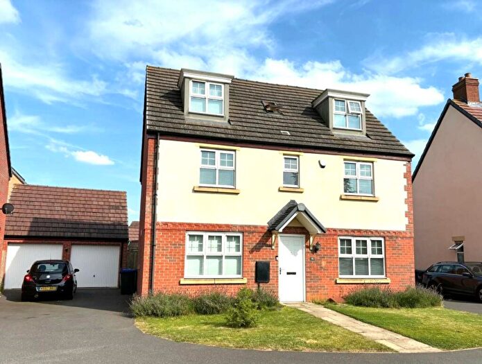 5 Bedroom Detached House For Sale In Lee Road, Harlestone Manor, Northampton, NN5