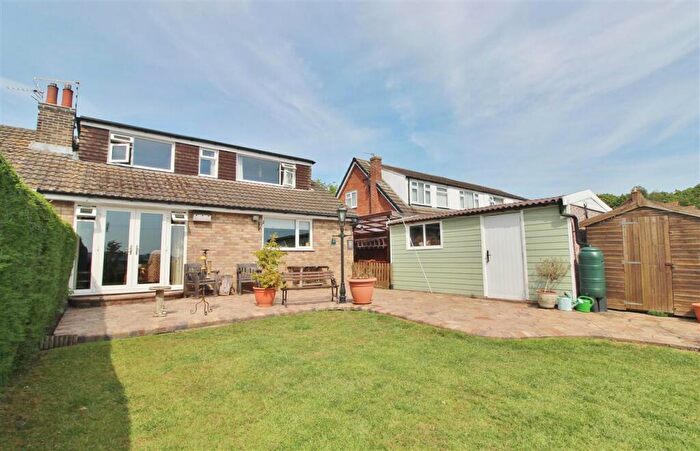 3 Bedroom Semi-Detached House For Sale In Meadow View, Marston Lane, Allington, Grantham, NG32