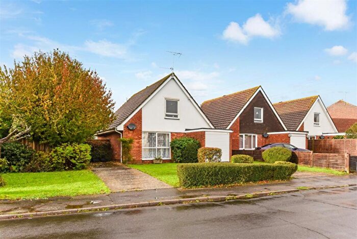 3 Bedroom Detached House For Sale In Farnhurst Road, Barnham, PO22