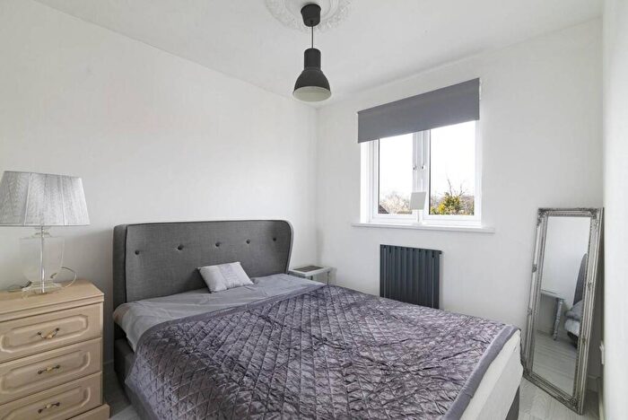 5 Bedroom Terraced House To Rent In Linton Gardens, Beckton, London, E6