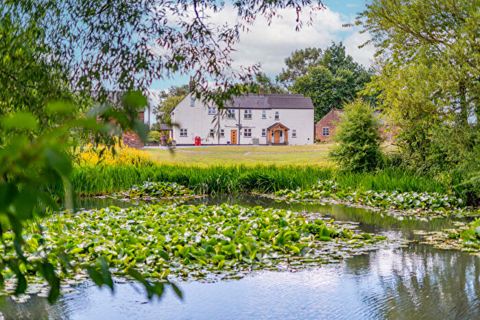 7 Bedroom Farm House For Sale In Eardley End Road Bignall End Stoke-on-trent, Staffordshire, ST7