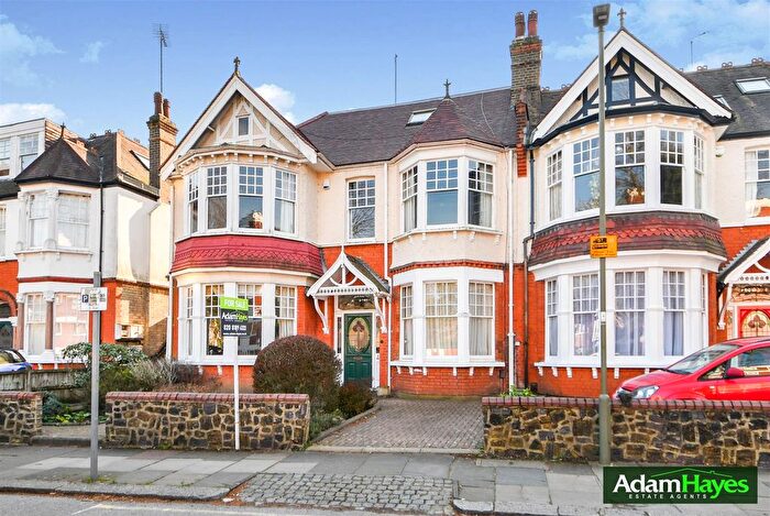 5 Bedroom Semi Detached House For Sale In Seymour Road, Finchley, N3