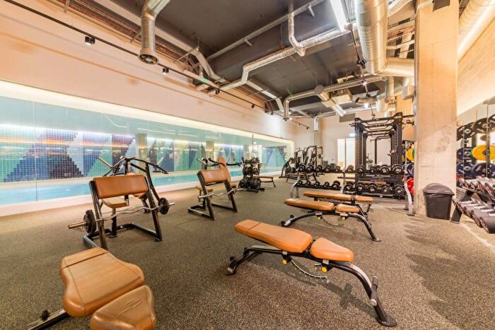 Apartment To Rent In Arena Tower, Crossharbour Plaza, Canary Wharf, London, E14