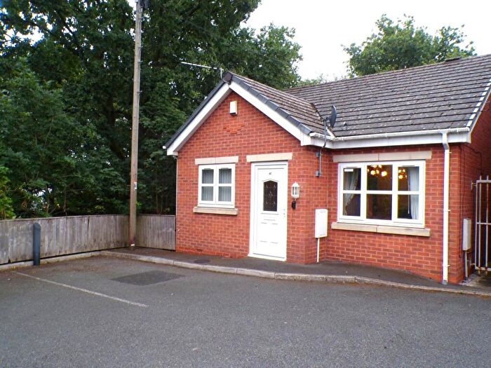 2 Bedroom Detached Bungalow For Sale In Downing Street, Ashton-Under-Lyne, OL7