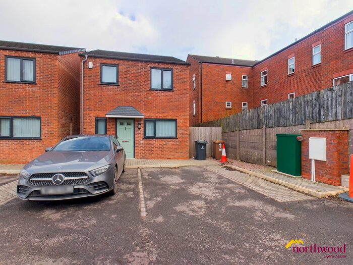 3 Bedroom Detached House To Rent In Old Chapel Gardens, Meir, Stoke-On-Trent, ST3