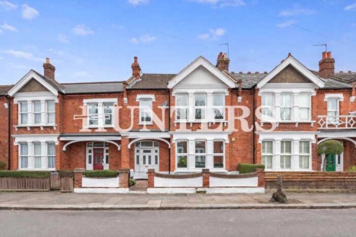 5 Bedroom House To Rent In Whitley Road, London, N17
