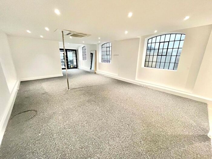 1 Bedroom Apartment To Rent In Essex Street, Southend-on-Sea, Essex, SS1