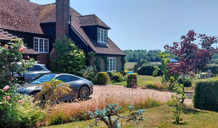 5 Bedroom Detached House For Sale In Ludley Hill, Peasmarsh, TN31