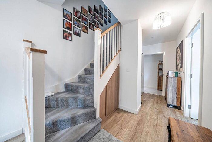 2 Bedroom Flat For Sale In Lakeside Drive, Park Royal, London, NW10