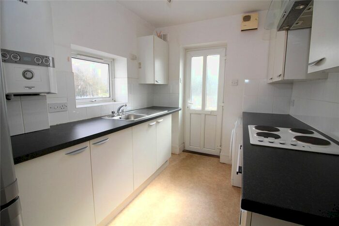 1 Bedroom Flat To Rent In Raphael Road, Gravesend, DA12