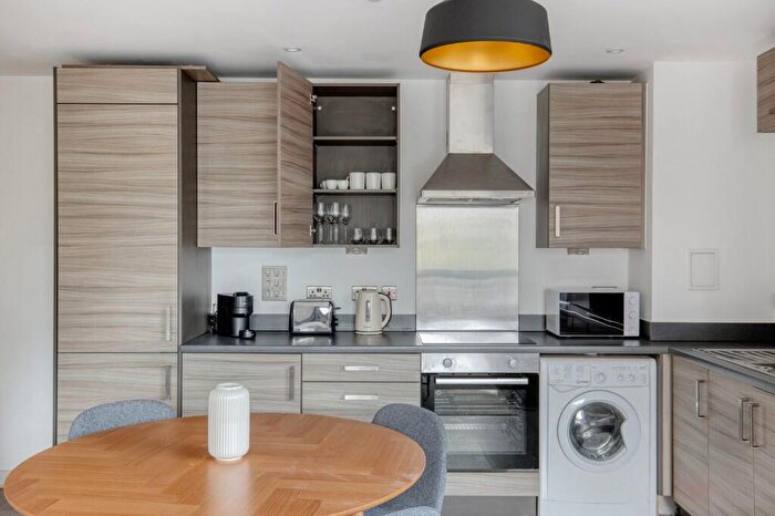 2 Bedroom Apartment To Rent In Pitfield Street, London, N1