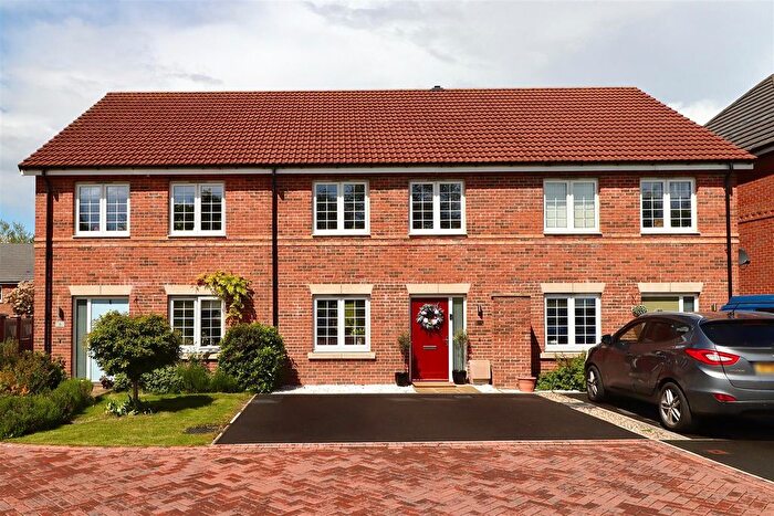 3 Bedroom Terraced House For Sale In Furlands Grove, Stamford Bridge, York, YO41