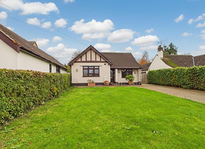 3 Bedroom Detached Bungalow For Sale In Southend Road, Stanford-Le-Hope, SS17