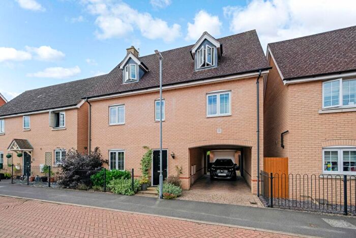 4 Bedroom Detached House For Sale In Hampton Road, Stansted, CM24