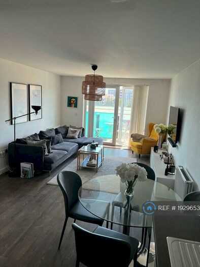 1 Bedroom Flat To Rent In Leslie Hitchcock House, Barking, IG11