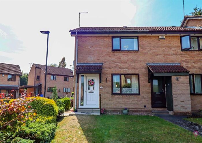 2 Bedroom End Of Terrace House For Sale In Roydfield Close, Waterthorpe, Sheffield, S20