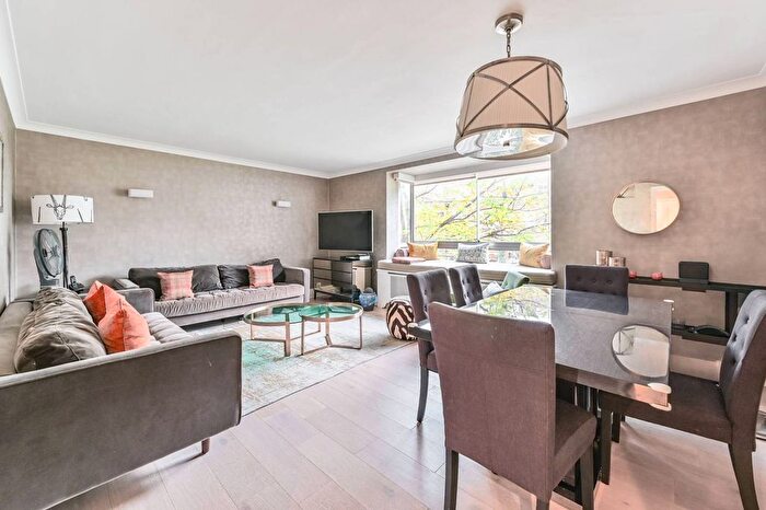 3 Bedroom Flat To Rent In Kinnerton Street, Knightsbridge, London, SW1X