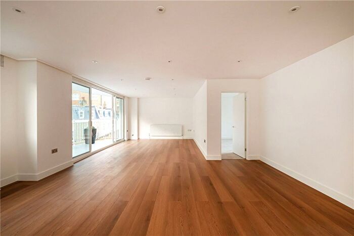 3 Bedroom Flat To Rent In William Mews, Belgravia, London, SW1X