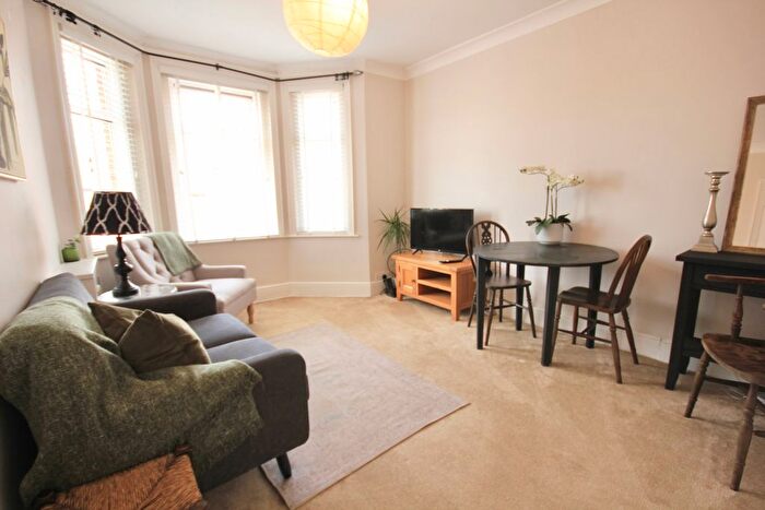 1 Bedroom Flat For Sale In Marline Road, Poole, BH12