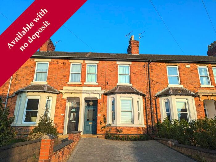 3 Bedroom Terraced House To Rent In Dudley Road, Grantham, NG31