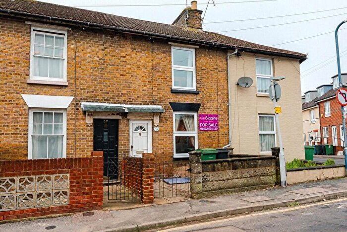 2 Bedroom Terraced House For Sale In Peel Street, Maidstone, ME14