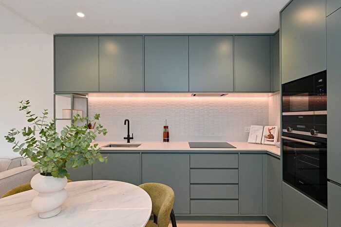 1 Bedroom Flat For Sale In Brent Cross Town, Brent Cross, NW2