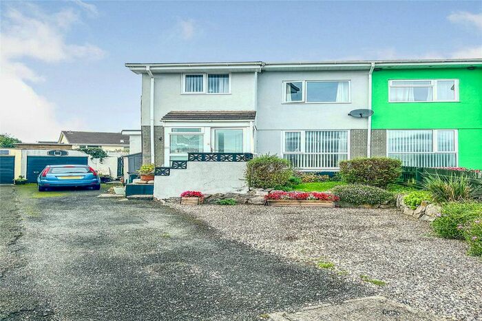 4 Bedroom Semi-Detached House For Sale In Oaklands Park, Buckfastleigh, Devon, TQ11