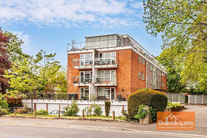 2 Bedroom Flat For Sale In St. Johns Road, Bournemouth, Dorset, BH5