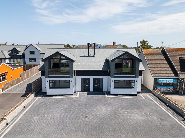 3 Bedroom Semi-Detached House For Sale In Green Field Close, The Lizard, Helston, TR12