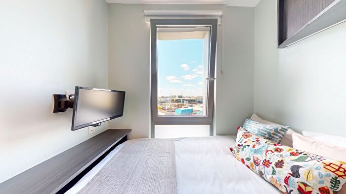 Studio To Rent In Old Oak Lane, London, NW10