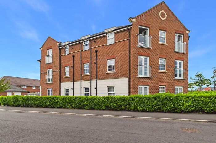 2 Bedroom Flat For Sale In Cheddington Crescent, Great Sankey, WA5