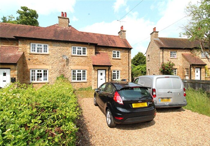 3 Bedroom Semi-Detached House To Rent In Church End, Biddenham, MK40