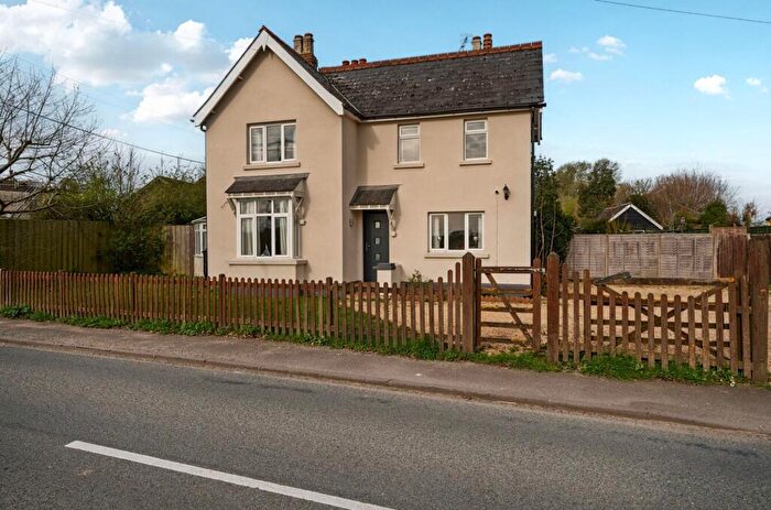 4 Bedroom Detached House For Sale In Appledram Lane South, Chichester, PO20