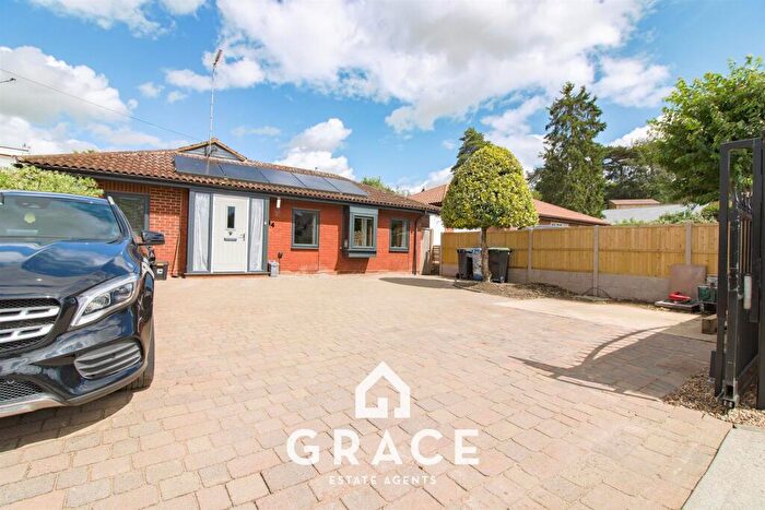 3 Bedroom Detached Bungalow For Sale In Dale Hall Lane, Ipswich, IP1